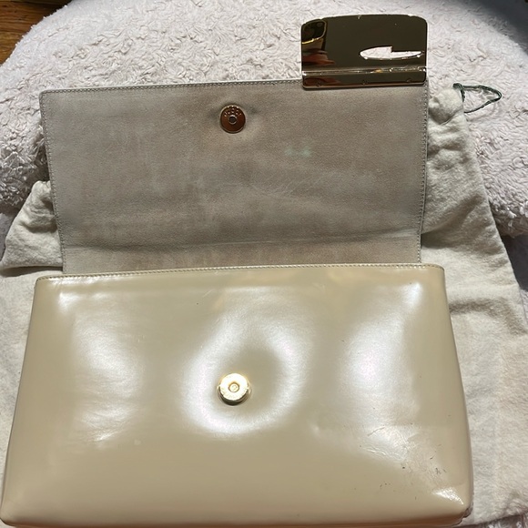 Gucci Patent Leather Clutch Handbag, Vintage (1980’s) Authentic. Light Tan/Bone - Picture 5 of 10